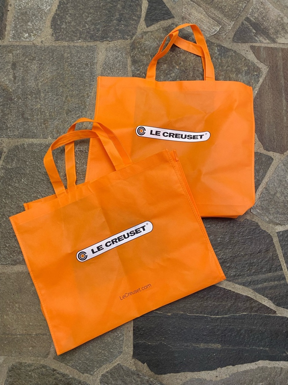 Le Creuset Bright Orange Reusable Shopping Tote Bags (Pair)